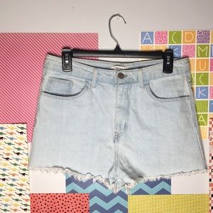 Forever21 Denim Shorts with reinforced zipper!